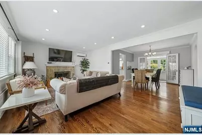 364 Rutland Avenue, Teaneck Township, NJ 07666 - Photo 7