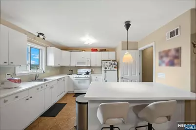 320-322 Dixon Avenue, Paterson, NJ 07501 - Photo 23