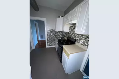 302 Princeton Avenue 3 #3, Jersey City, NJ 07305 - Photo 11