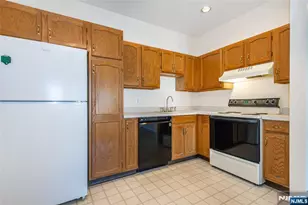 2 Richmond Rd #210, West Milford, NJ 07480 - Photo 9