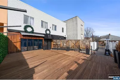 526 Anderson Avenue, Cliffside Park, NJ 07010 - Photo 3