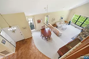 107 Suleski Ct, Mahwah, NJ 07430 - Photo 15