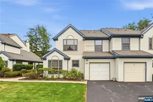 107 Suleski Ct, Mahwah, NJ 07430 - Photo 29