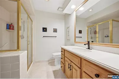 107 Suleski Court, Mahwah, NJ 07430 - Photo 19