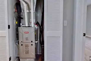 58 Park Ave, East Orange, NJ 07017 - Photo 15