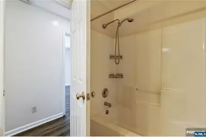91 Roseland Avenue A8 #A8, Caldwell, NJ 07006 - Photo 19