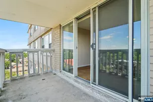 555 North Ave 8-P, Fort Lee, NJ 07024 - Photo 21