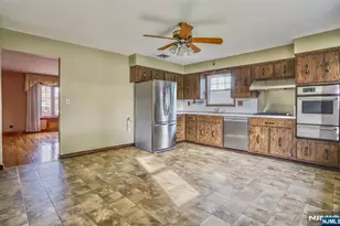 1106 Keswick Pl, Fort Lee, NJ 07024 - Photo 7