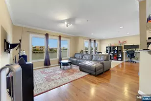 155 The Promenade, Edgewater, NJ 07020 - Photo 9