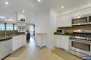 155 The Promenade, Edgewater, NJ 07020 - Photo 15