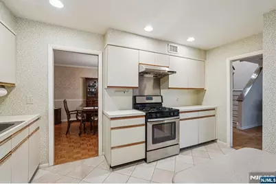 29 Ponds Circle 15 #15, Wayne, NJ 07470 - Photo 21