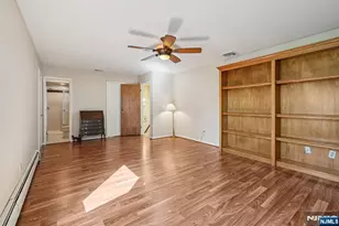 29 Ponds Circle 15, Wayne, NJ 07470 - Photo 27