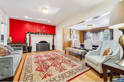 28 Scheerer Avenue, Newark, NJ 07112 - Photo 9