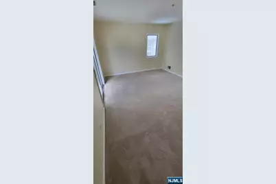 135 Orchard Park 135 #135, Allendale, NJ 07401 - Photo 5