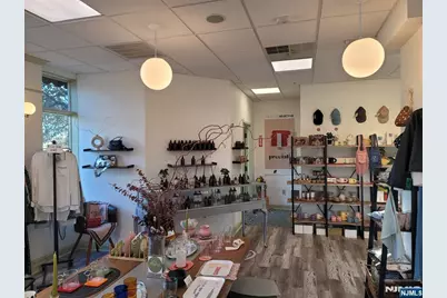 190 Franklin, Ridgewood, NJ 07450 - Photo 3