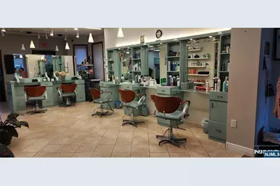 1640 Center Avenue, Fort Lee, NJ 07024 - Photo 7