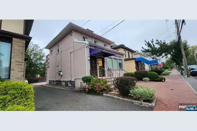 1640 Center Avenue, Fort Lee, NJ 07024 - Photo 3