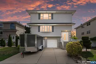 17 Acorn Rd, Secaucus, NJ 07094 - Photo 1