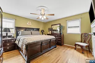 17 Acorn Rd, Secaucus, NJ 07094 - Photo 19