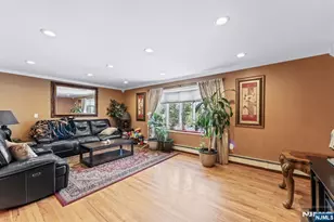 17 Acorn Rd, Secaucus, NJ 07094 - Photo 7