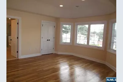 811 Edgewood Lane B #B, Fort Lee, NJ 07024 - Photo 5