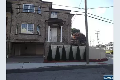 811 Edgewood Lane B #B, Fort Lee, NJ 07024 - Photo 1