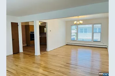 26 Pilgrim Court Second Floor #second floor, Bloomfield, NJ 07003 - Photo 3