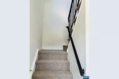 26 Pilgrim Court Second Floor #second floor, Bloomfield, NJ 07003 - Photo 11