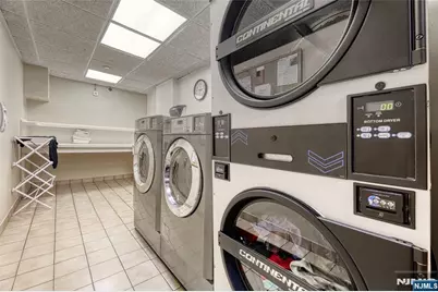 100 E Palisade Avenue D34 #D34, Englewood, NJ 07631 - Photo 11