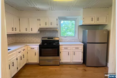 19 Spring Street 2 #2, Bloomfield, NJ 07003 - Photo 9