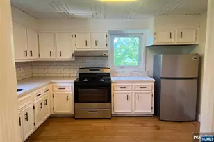 19 Spring Street 2, Bloomfield, NJ 07003 - Photo 9