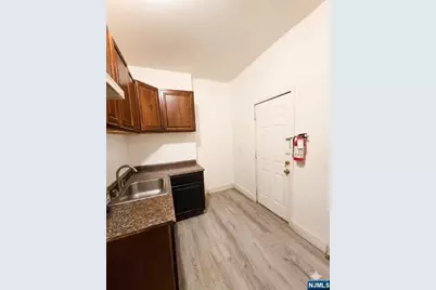20 N 7th Street 1st Floor #1st floor, Paterson, NJ 07522 - Photo 1