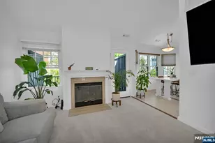 659 Richmond Ct 659, Ramsey, NJ 07446 - Photo 7