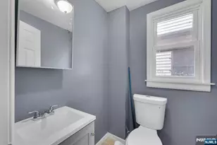 513 Sandford, Newark, NJ 07106 - Photo 7