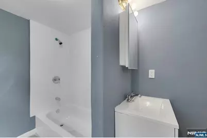 513 Sandford, Newark, NJ 07106 - Photo 31