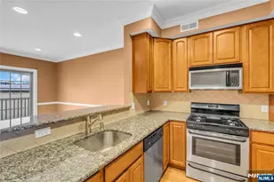 30 Austin Street 301, Newark, NJ 07114 - Photo 5