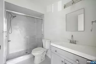 2413 Hammett Ave B, Fort Lee, NJ 07024 - Photo 23