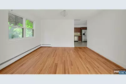 2413 Hammett Avenue B #B, Fort Lee, NJ 07024 - Photo 9