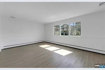 2413 Hammett Avenue A #A, Fort Lee, NJ 07024 - Photo 9