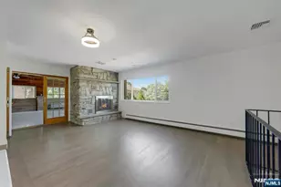 2413 Hammett Ave A, Fort Lee, NJ 07024 - Photo 19