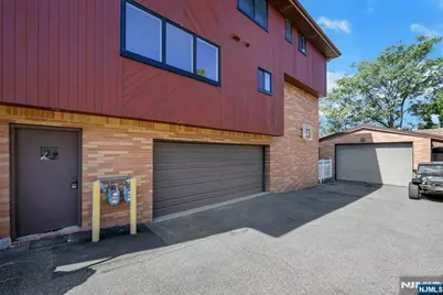 2413 Hammett Avenue A #A, Fort Lee, NJ 07024 - Photo 3