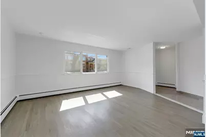 2413 Hammett Avenue A #A, Fort Lee, NJ 07024 - Photo 11