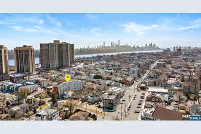 240 Columbia Avenue, Fort Lee, NJ 07024 - Photo 25