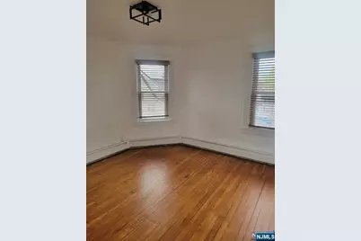 139 Union Place 2nd Floor #2nd floor, Ridgefield Park, NJ 07660 - Photo 3