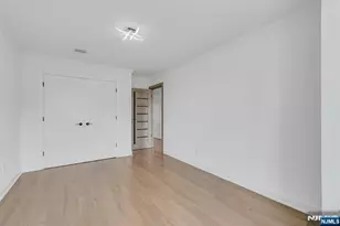 416 Kingsland Ave, Lyndhurst Township, NJ 07071 - Photo 19