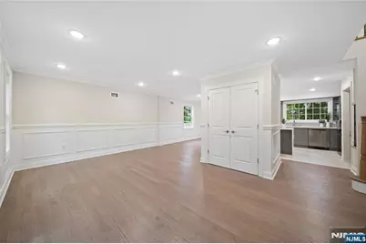 16 Coles Court, River Edge, NJ 07661 - Photo 5