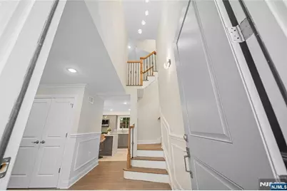 16 Coles Court, River Edge, NJ 07661 - Photo 3