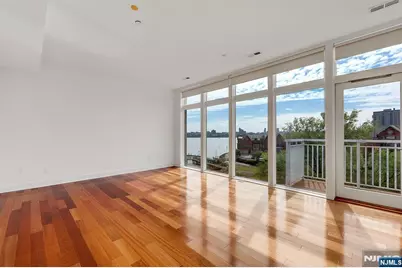 22 Vela Way, Edgewater, NJ 07020 - Photo 15