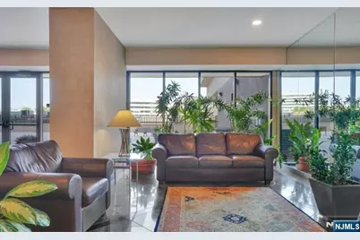 2150 Center 6F #6F, Fort Lee, NJ 07024 - Photo 5