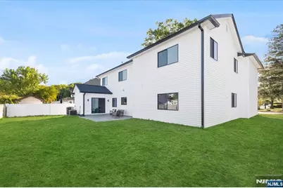 27 Sullivan Drive, Emerson, NJ 07630 - Photo 45
